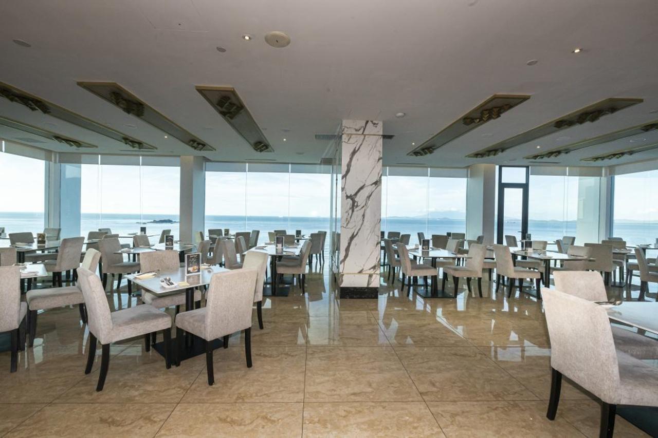 Hompton Hotel By The Beach George Town Exterior foto